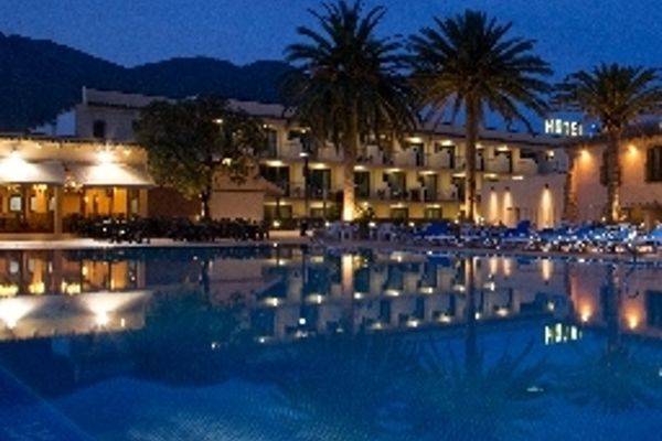 Hotel San Carlos (Roses)